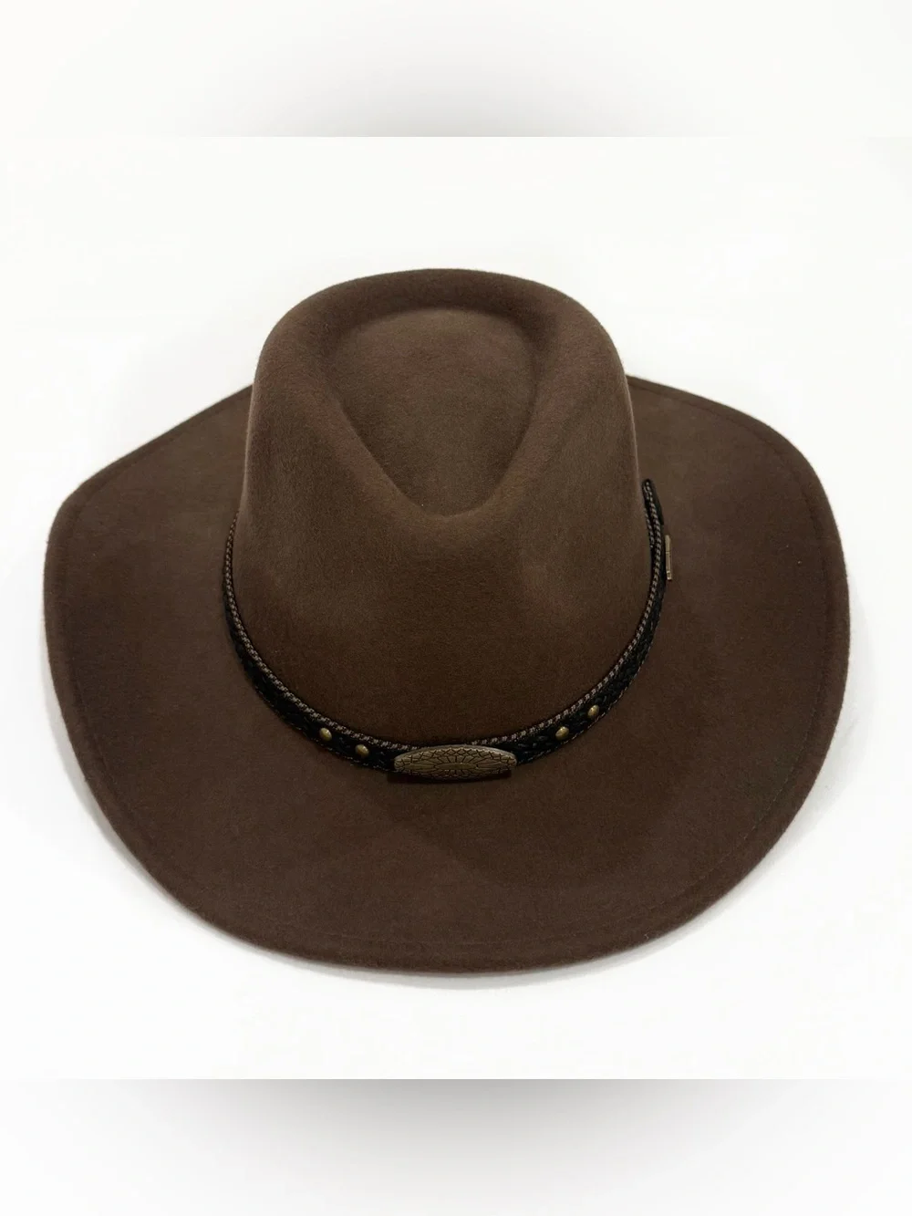 NWOT Cody James Felt Western Fashion Hat. Unisex Size SM in the color Pecan.